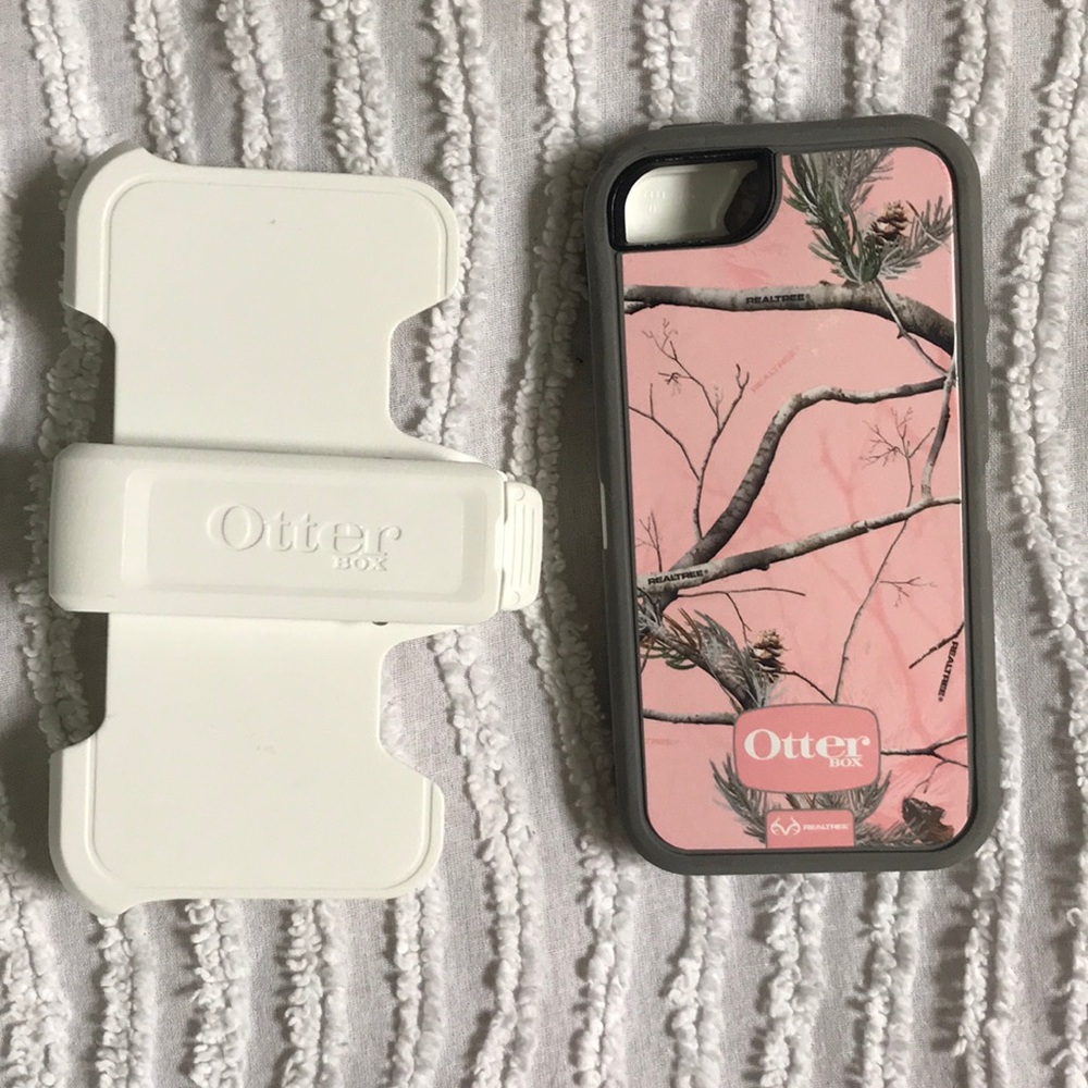 iPhone 5 otter box - realtree